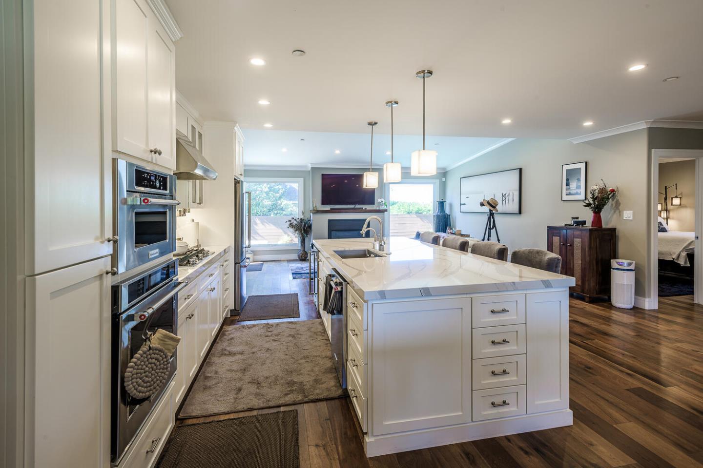 Detail Gallery Image 5 of 29 For 716 30th Ave, San Mateo,  CA 94403 - 3 Beds | 3 Baths