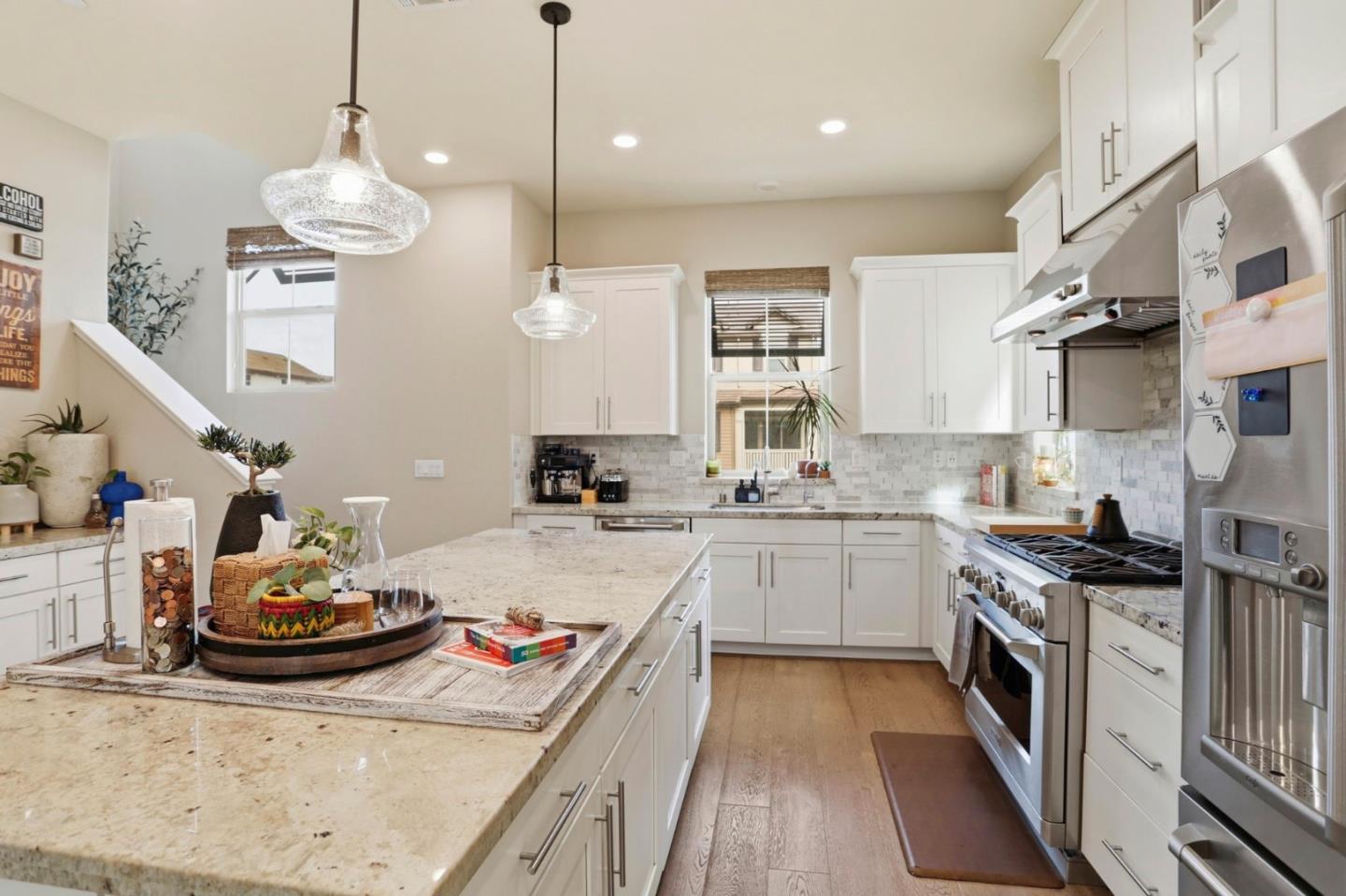 Detail Gallery Image 12 of 42 For 1536 Hidden Creek Ln, Milpitas,  CA 95035 - 3 Beds | 3/1 Baths