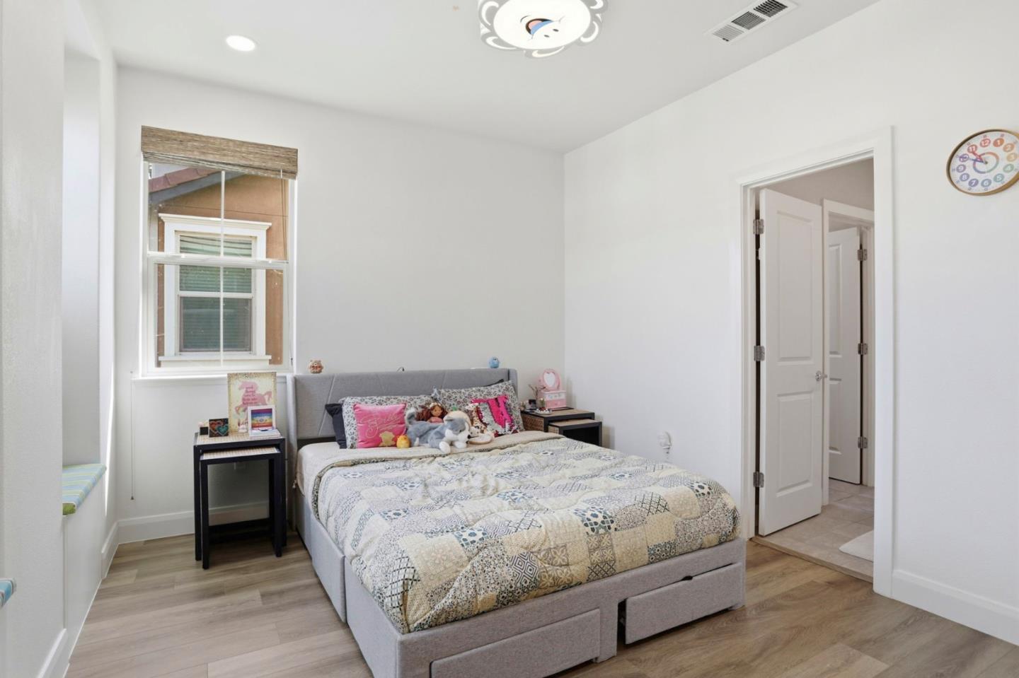 Detail Gallery Image 22 of 42 For 1536 Hidden Creek Ln, Milpitas,  CA 95035 - 3 Beds | 3/1 Baths