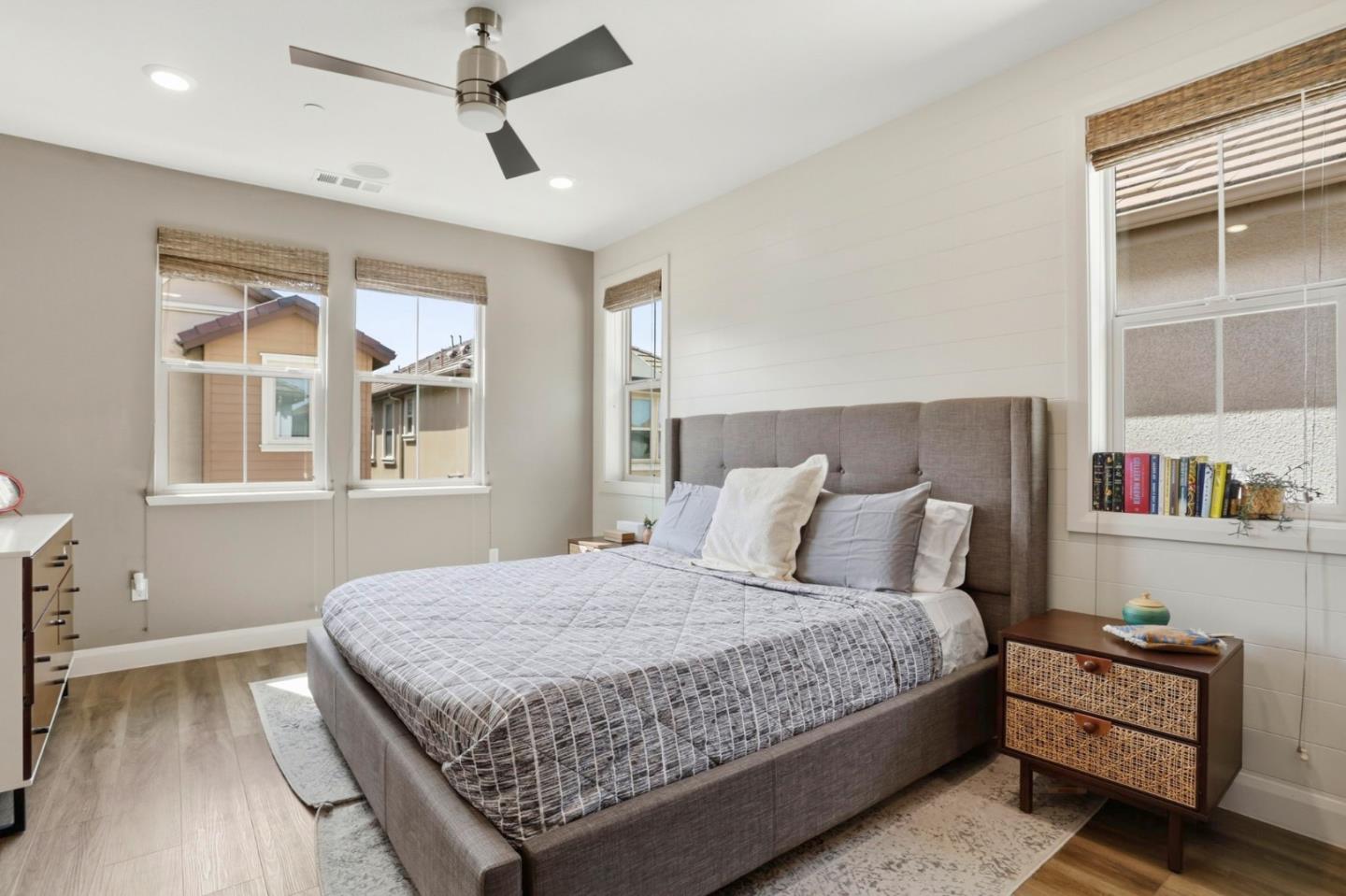 Detail Gallery Image 24 of 42 For 1536 Hidden Creek Ln, Milpitas,  CA 95035 - 3 Beds | 3/1 Baths