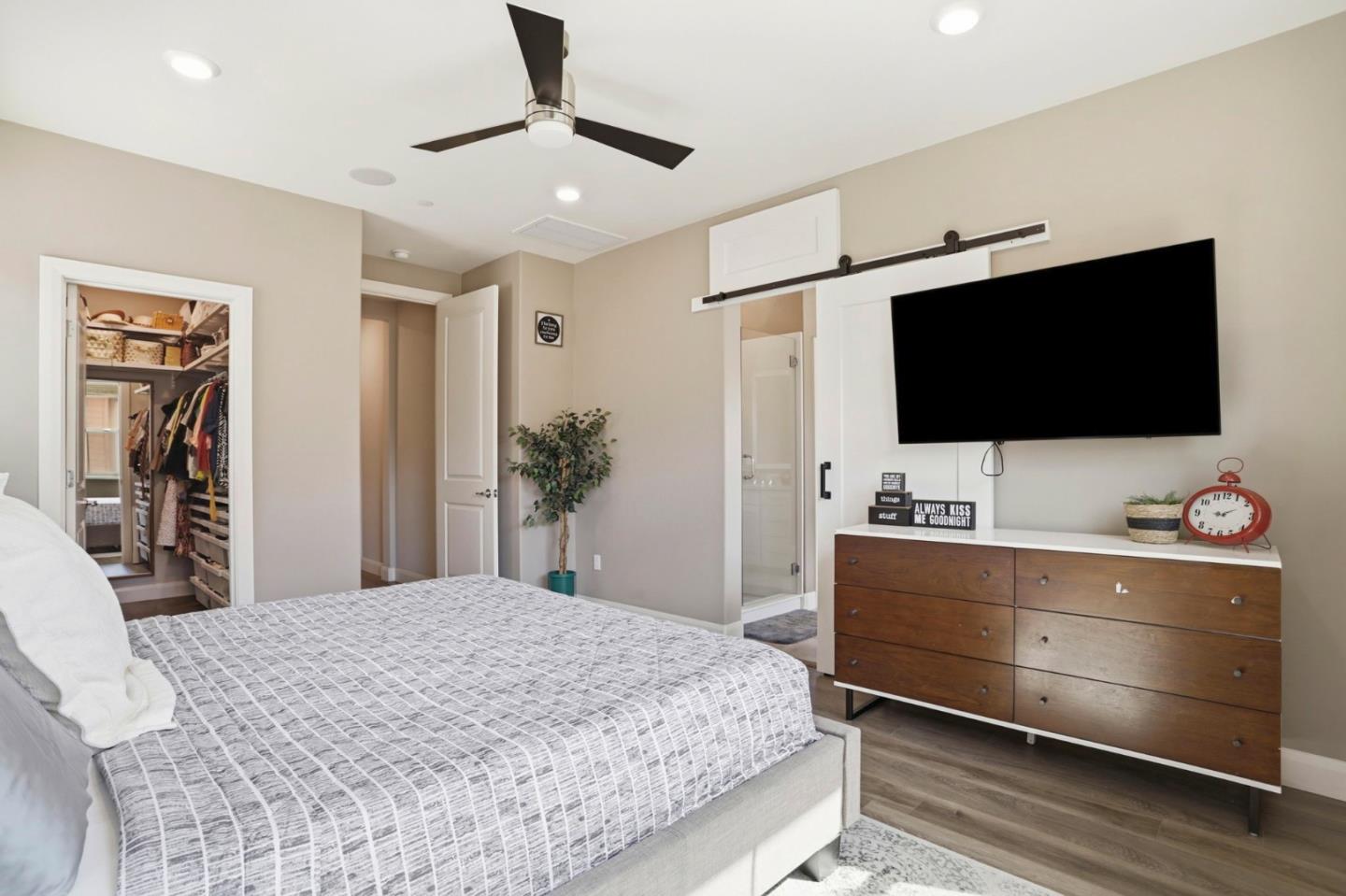 Detail Gallery Image 26 of 42 For 1536 Hidden Creek Ln, Milpitas,  CA 95035 - 3 Beds | 3/1 Baths