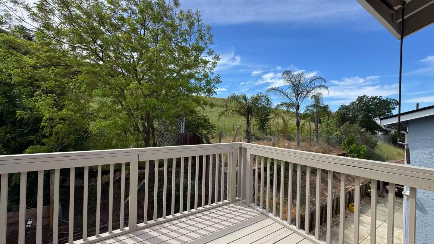 Detail Gallery Image 12 of 12 For 524 Weybridge Dr, San Jose,  CA 95123 - 4 Beds | 3 Baths