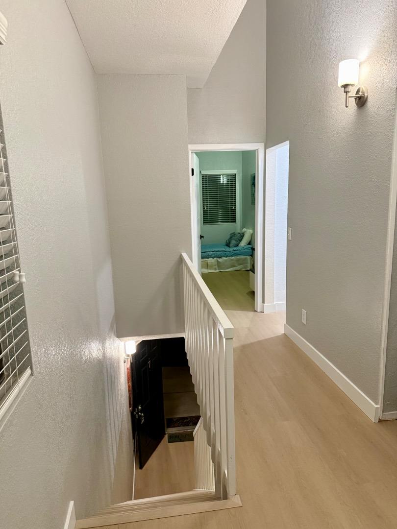 Detail Gallery Image 18 of 29 For 421 Sierra Vista Ave #7,  Mountain View,  CA 94043 - 3 Beds | 2/1 Baths