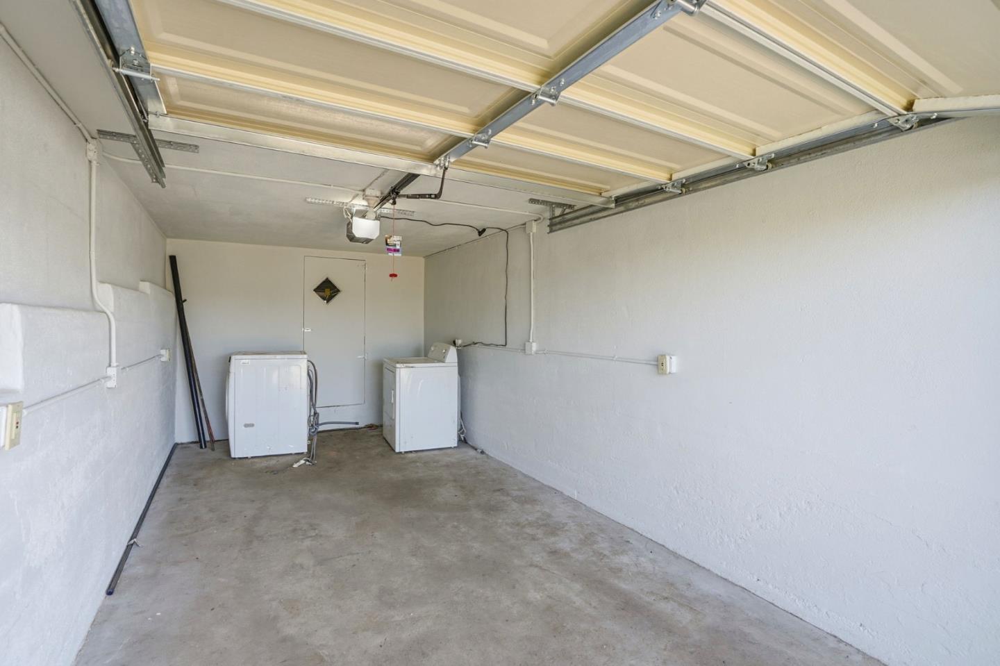 Detail Gallery Image 34 of 48 For 1254 S 58th St, Richmond,  CA 94804 - 2 Beds | 1/1 Baths