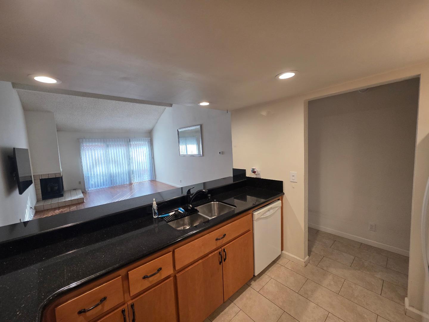 Photo #3: ML82040711 Listing: Photo #3