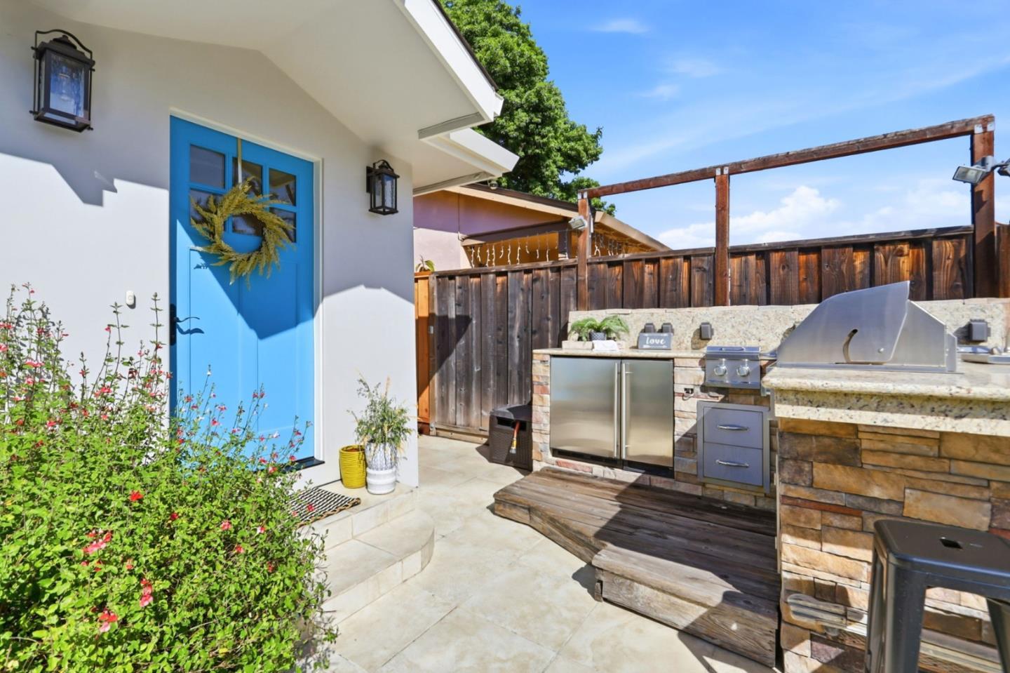 Detail Gallery Image 10 of 64 For 2949-2951 Driftwood Dr, San Jose,  CA 95128 - 6 Beds | 5 Baths