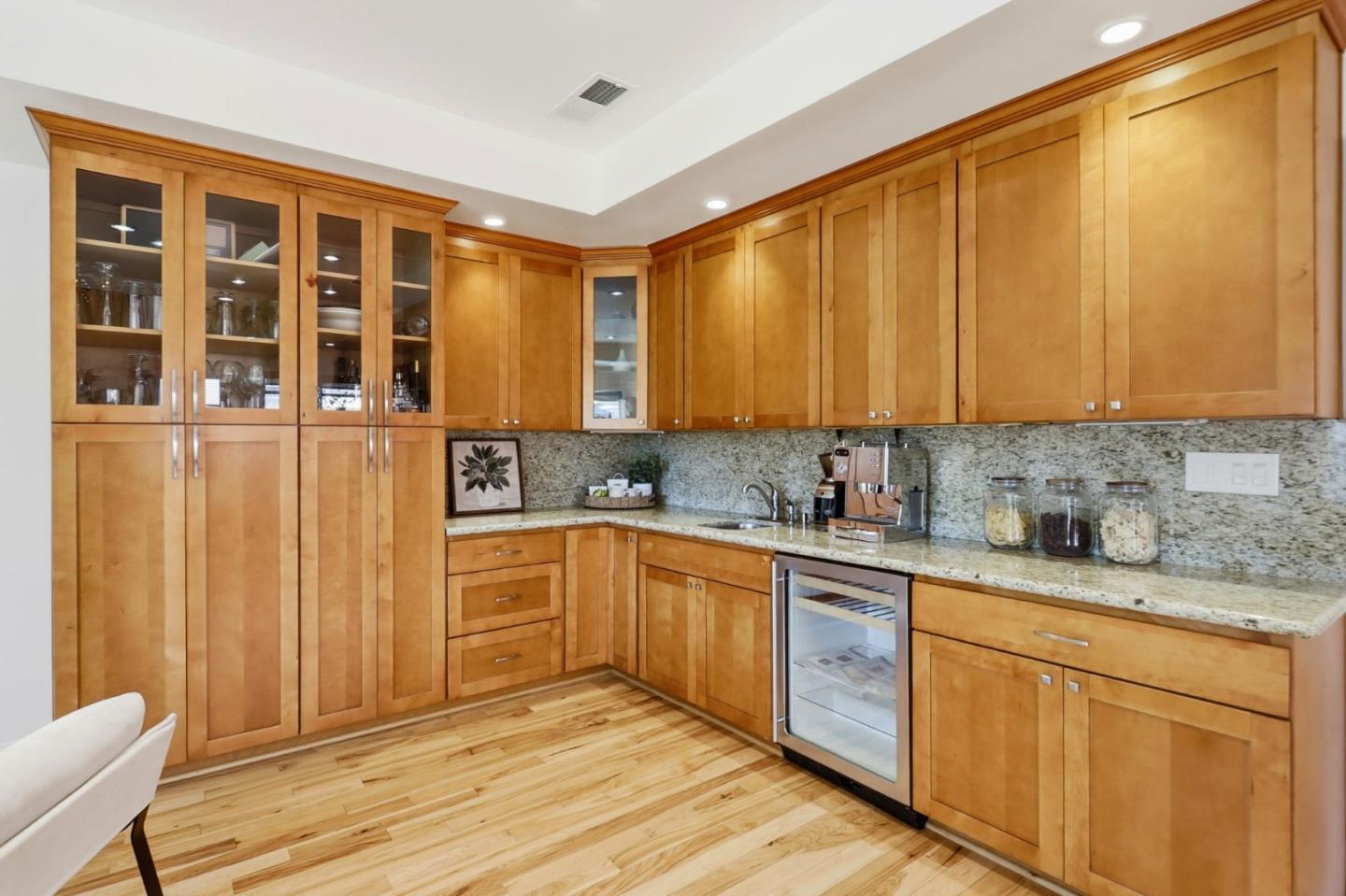 Detail Gallery Image 21 of 64 For 2949-2951 Driftwood Dr, San Jose,  CA 95128 - 6 Beds | 5 Baths