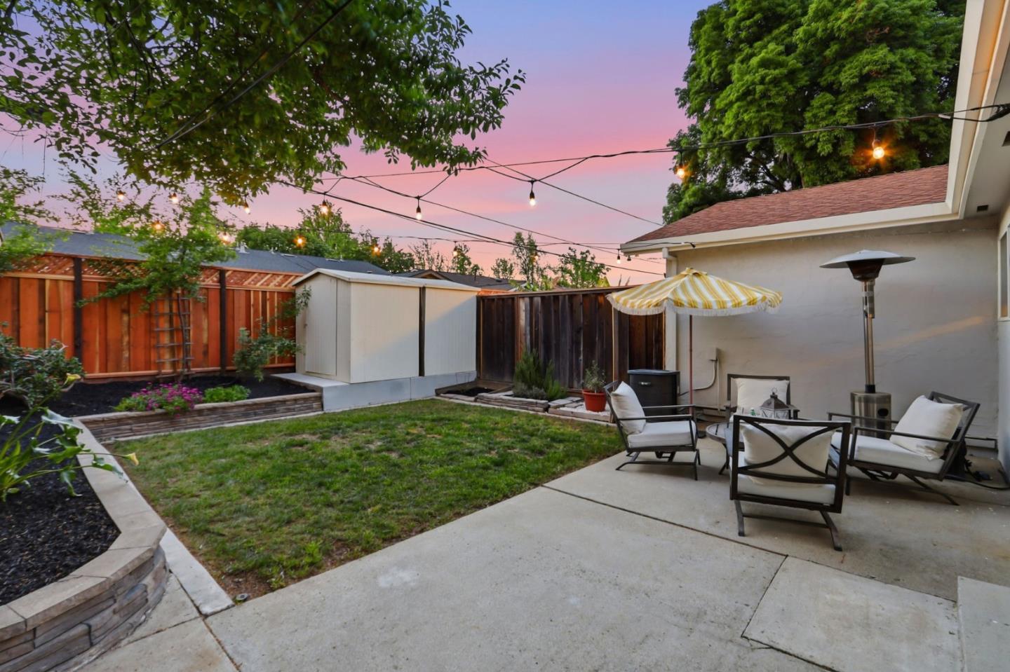 Detail Gallery Image 52 of 64 For 2949-2951 Driftwood Dr, San Jose,  CA 95128 - 6 Beds | 5 Baths