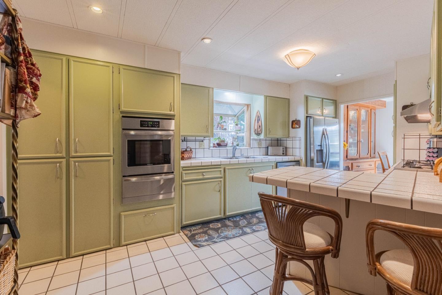 Detail Gallery Image 13 of 40 For 17633 Pond Derosa N/a,  Salinas,  CA 93907 - 2 Beds | 2 Baths