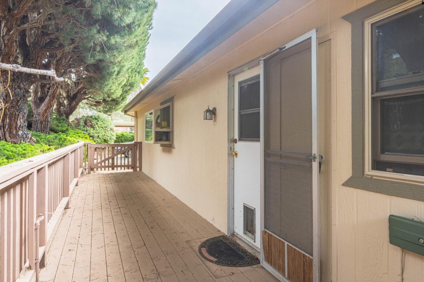 Detail Gallery Image 17 of 40 For 17633 Pond Derosa N/a,  Salinas,  CA 93907 - 2 Beds | 2 Baths