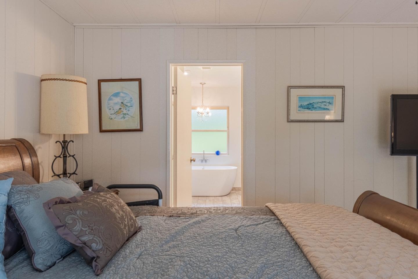 Detail Gallery Image 27 of 40 For 17633 Pond Derosa N/a,  Salinas,  CA 93907 - 2 Beds | 2 Baths