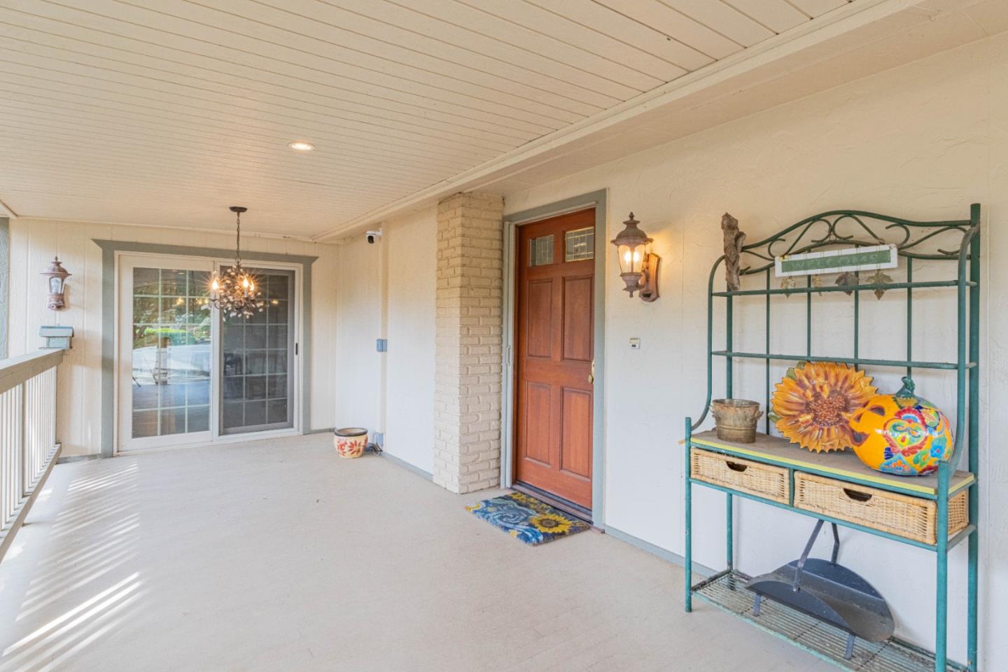 Detail Gallery Image 4 of 40 For 17633 Pond Derosa N/a,  Salinas,  CA 93907 - 2 Beds | 2 Baths