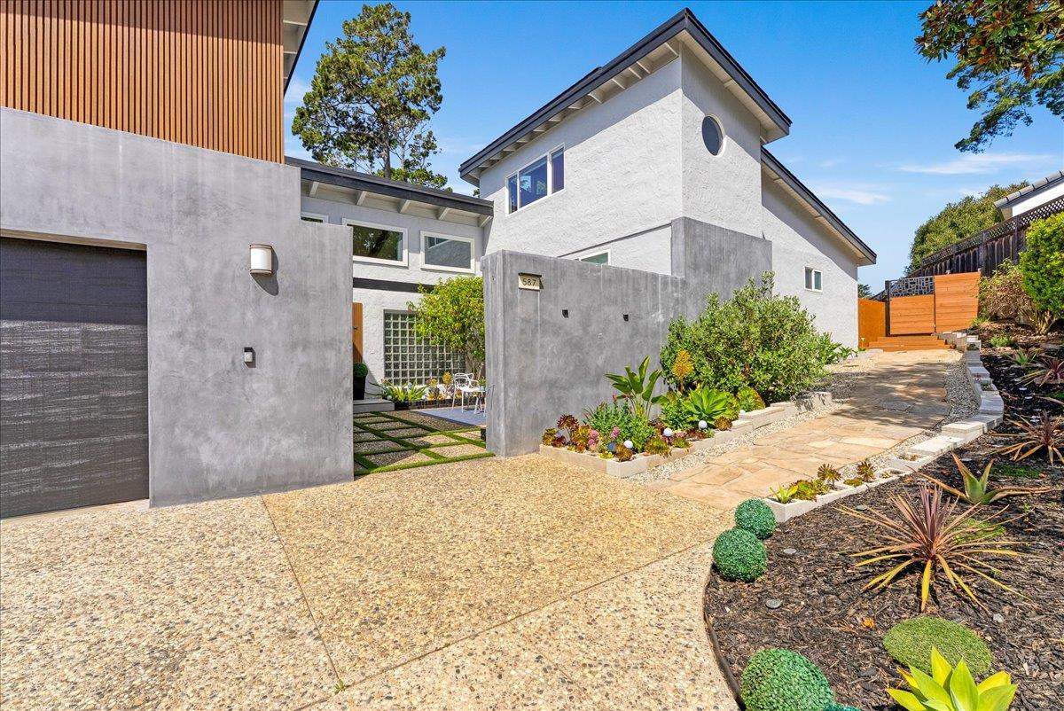 Detail Gallery Image 4 of 25 For 587 Saint Andrews Dr, Aptos,  CA 95003 - 4 Beds | 3/1 Baths