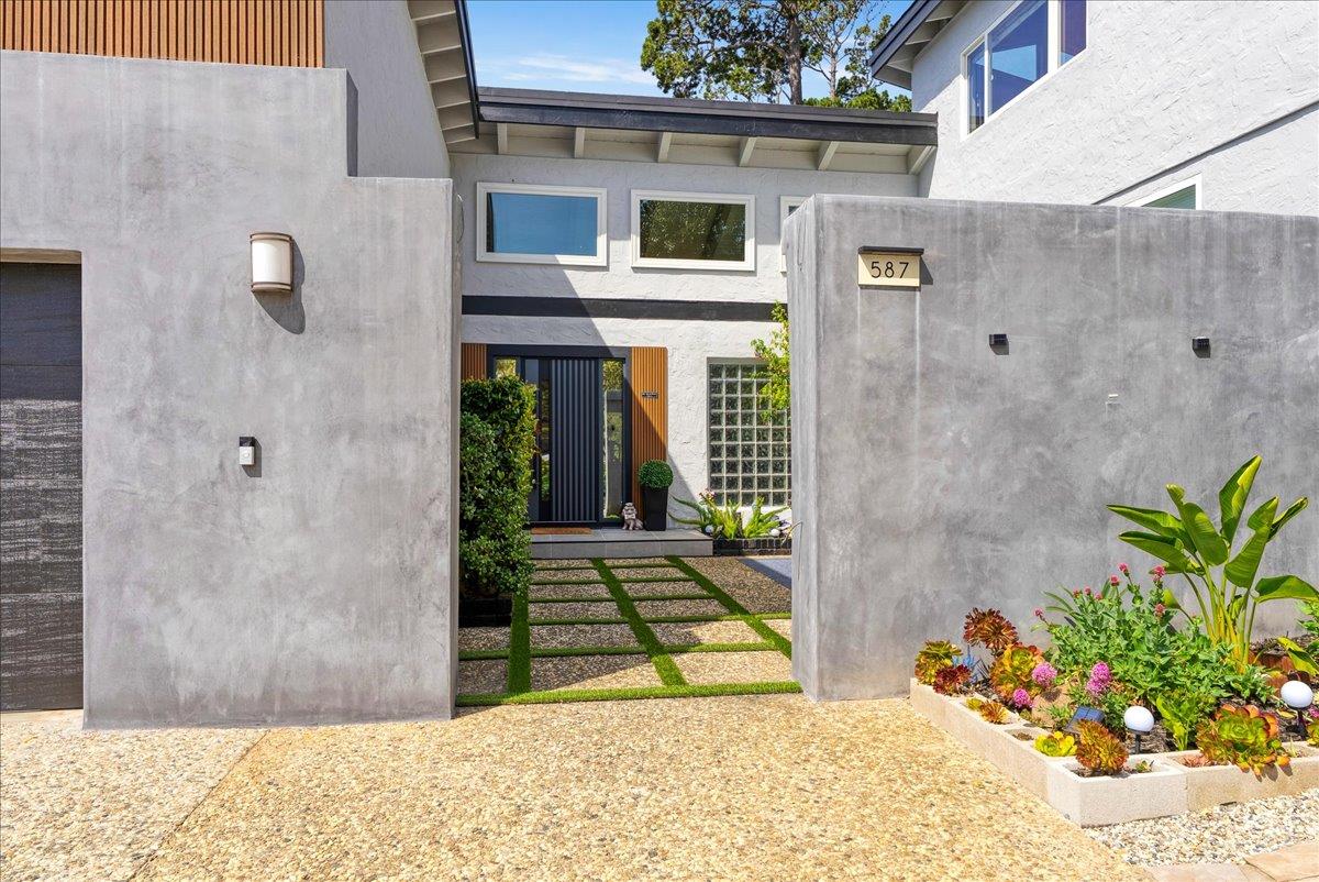 Detail Gallery Image 5 of 25 For 587 Saint Andrews Dr, Aptos,  CA 95003 - 4 Beds | 3/1 Baths