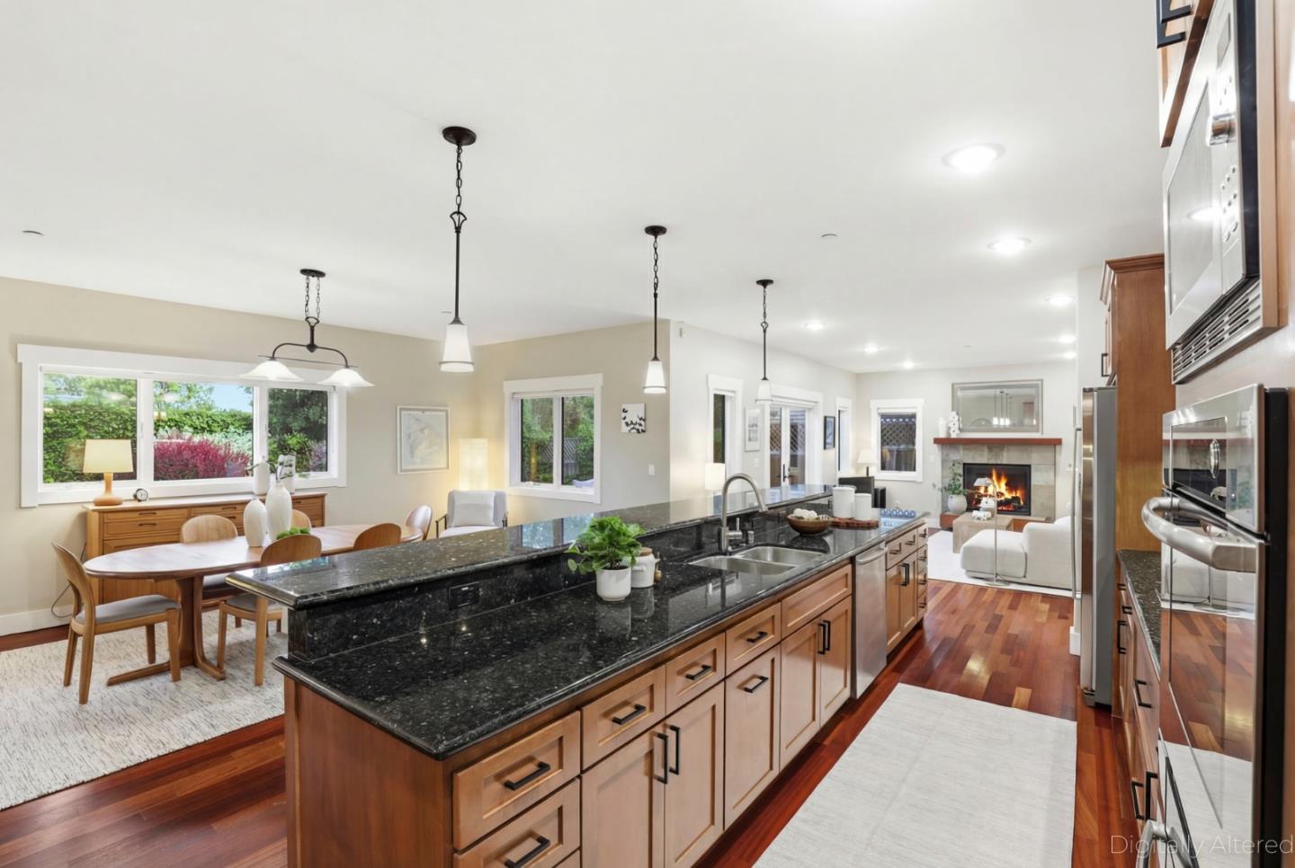 Detail Gallery Image 19 of 39 For 2067 Santa Cruz Ave, Menlo Park,  CA 94025 - 5 Beds | 3 Baths