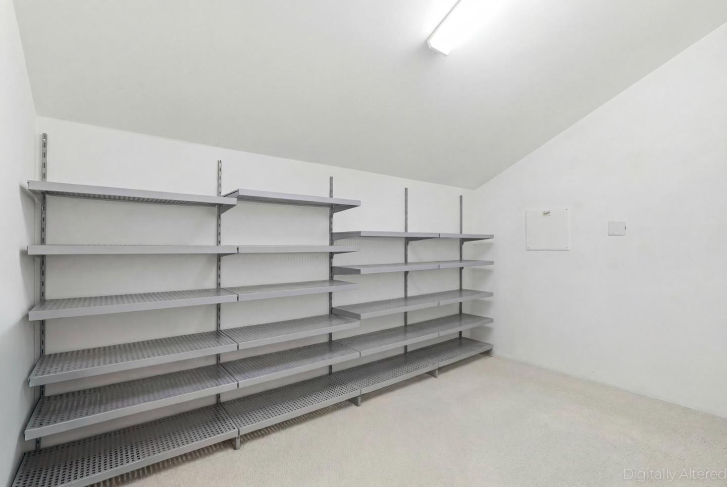 Detail Gallery Image 34 of 39 For 2067 Santa Cruz Ave, Menlo Park,  CA 94025 - 5 Beds | 3 Baths