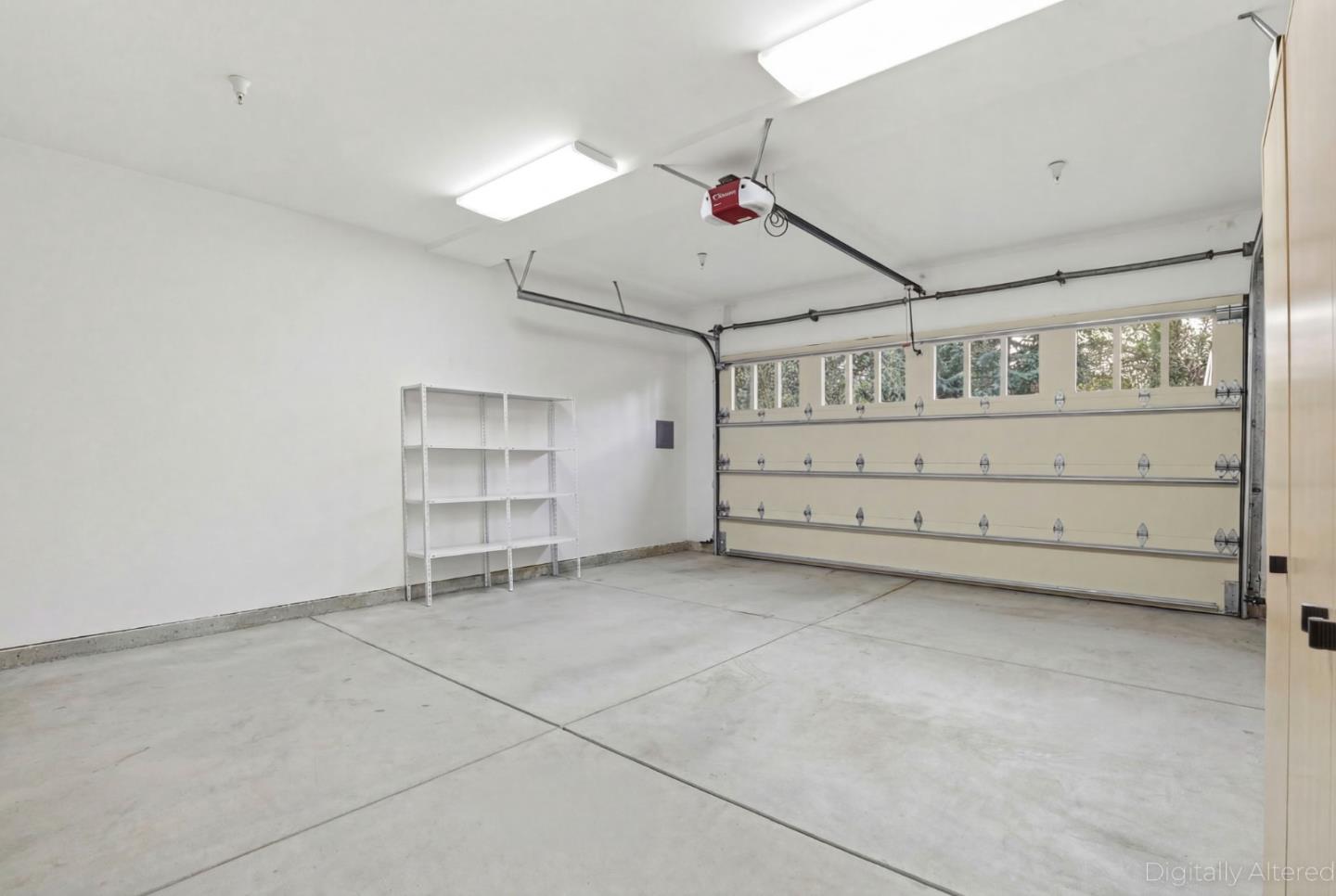 Detail Gallery Image 35 of 39 For 2067 Santa Cruz Ave, Menlo Park,  CA 94025 - 5 Beds | 3 Baths