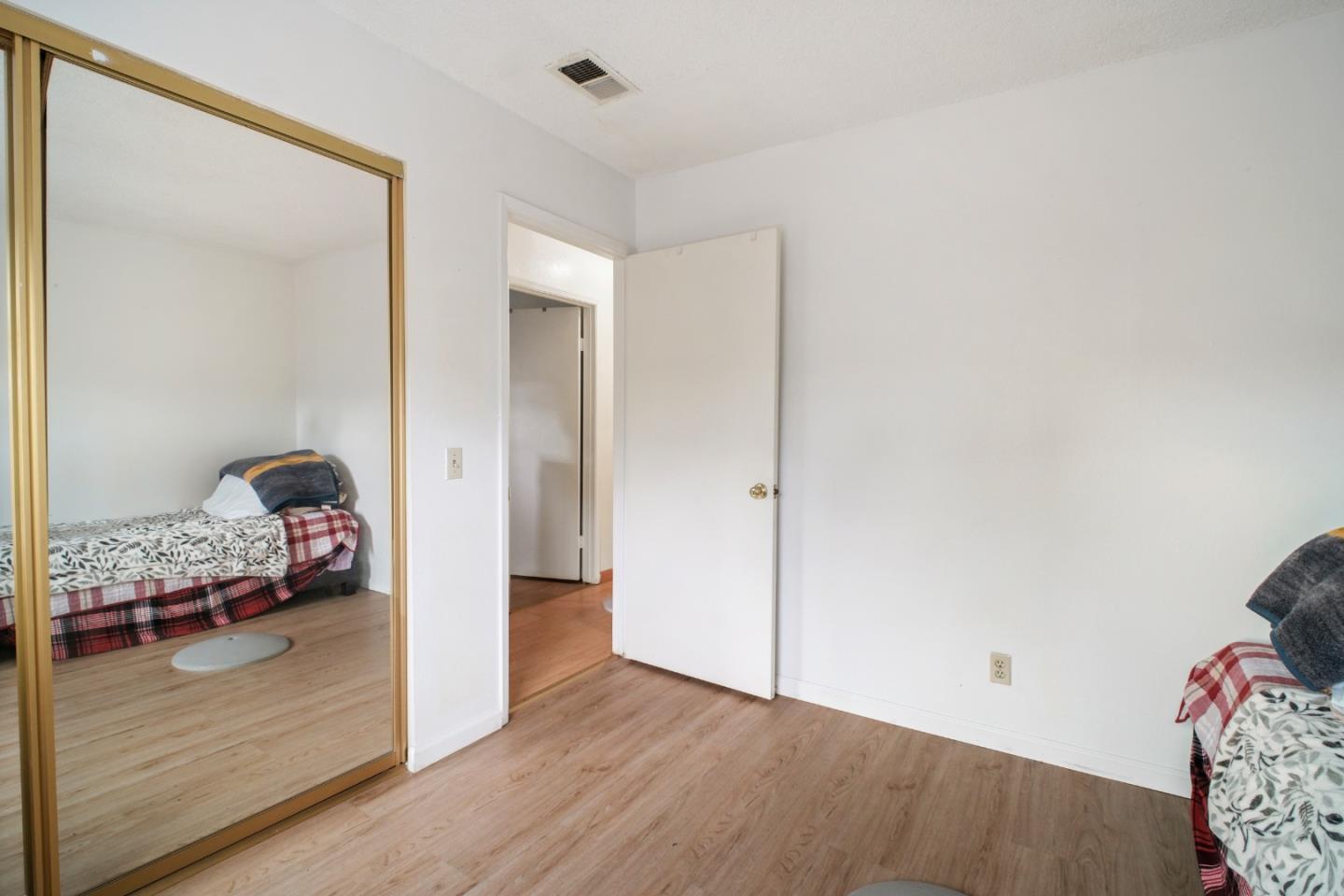 Detail Gallery Image 11 of 52 For 2599 Easton Ln #109,  San Jose,  CA 95133 - 2 Beds | 2 Baths