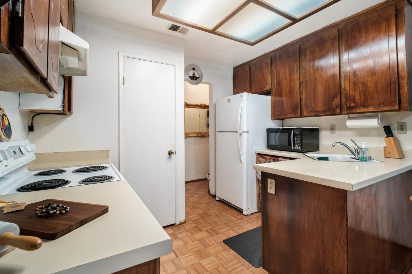 Detail Gallery Image 15 of 52 For 2599 Easton Ln #109,  San Jose,  CA 95133 - 2 Beds | 2 Baths