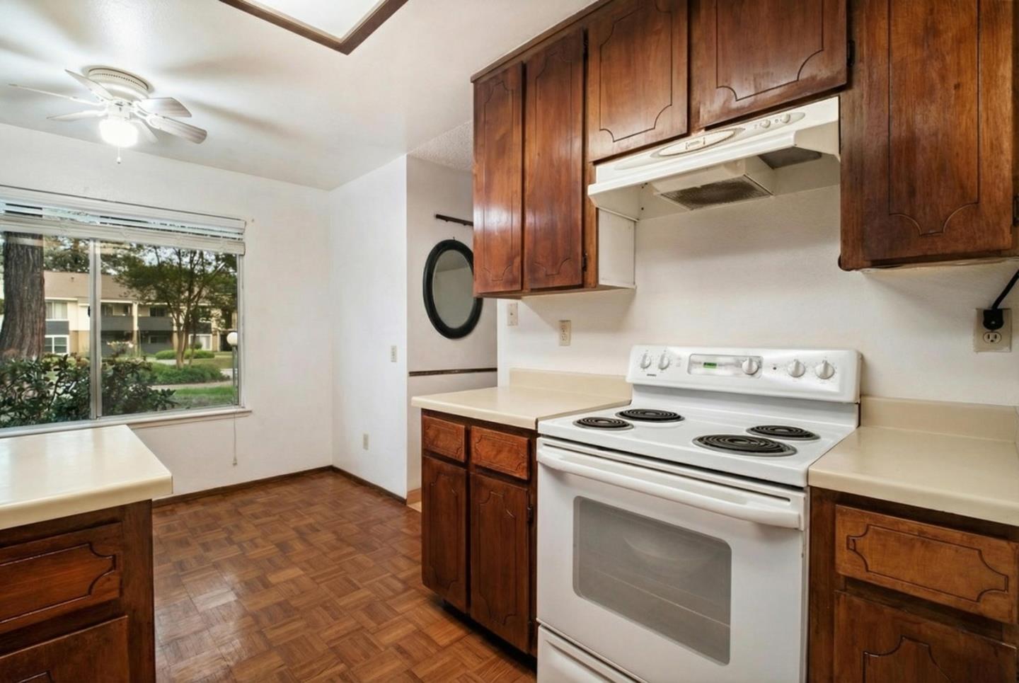 Detail Gallery Image 50 of 52 For 2599 Easton Ln #109,  San Jose,  CA 95133 - 2 Beds | 2 Baths