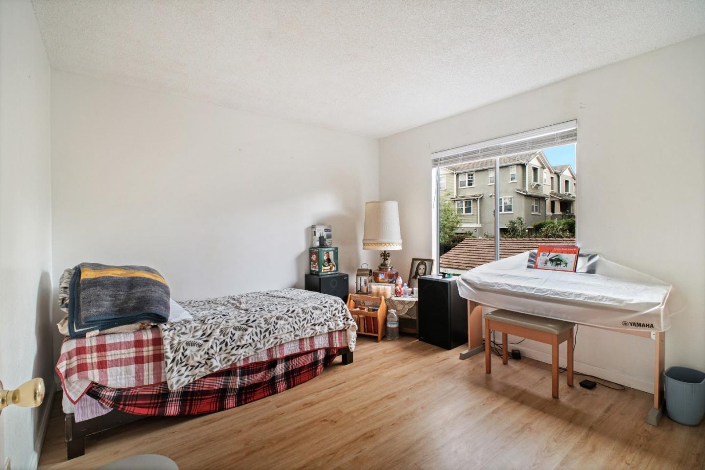 Detail Gallery Image 9 of 52 For 2599 Easton Ln #109,  San Jose,  CA 95133 - 2 Beds | 2 Baths