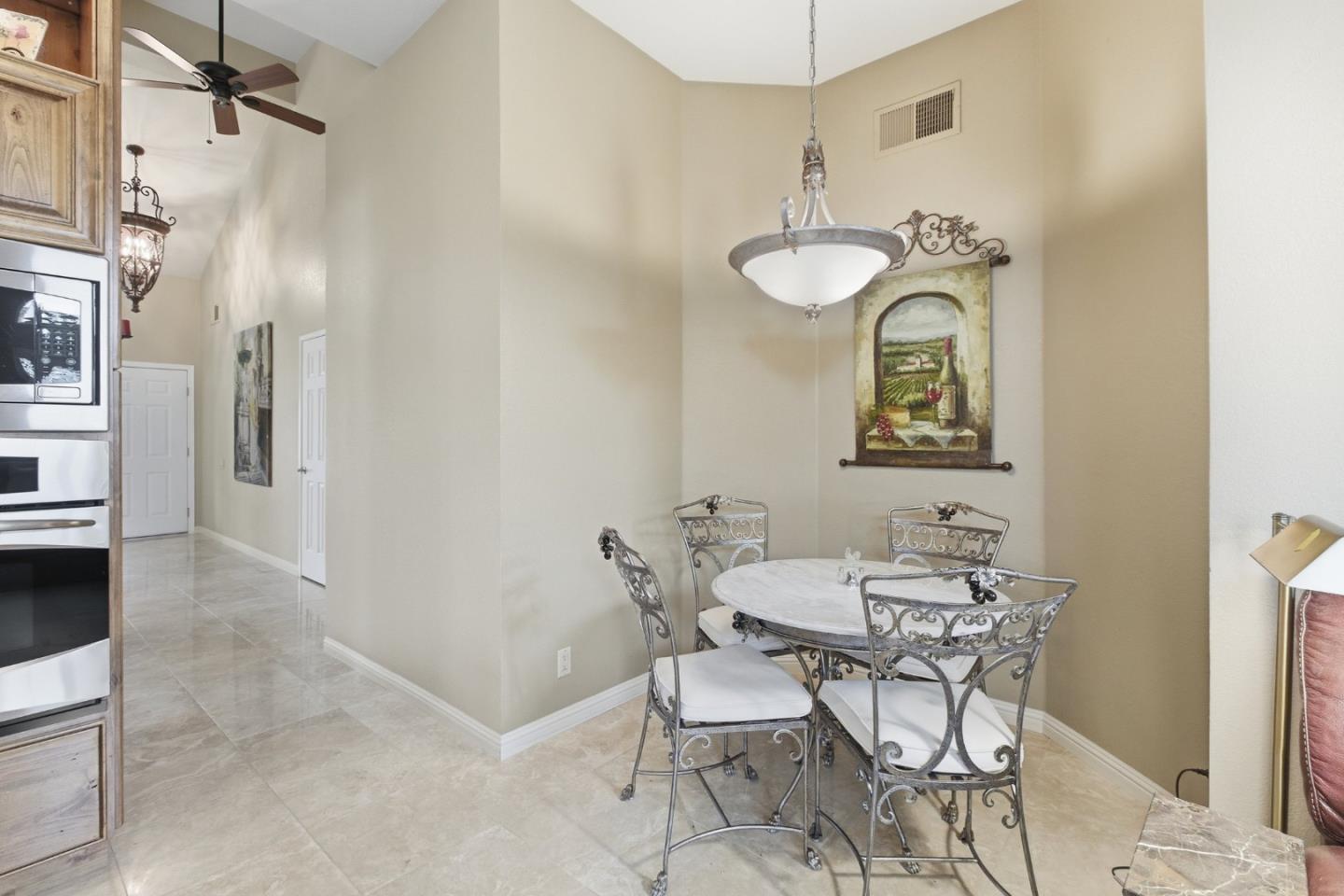 Detail Gallery Image 18 of 36 For 9612 Eagle Hills Way, Gilroy,  CA 95020 - 3 Beds | 2 Baths