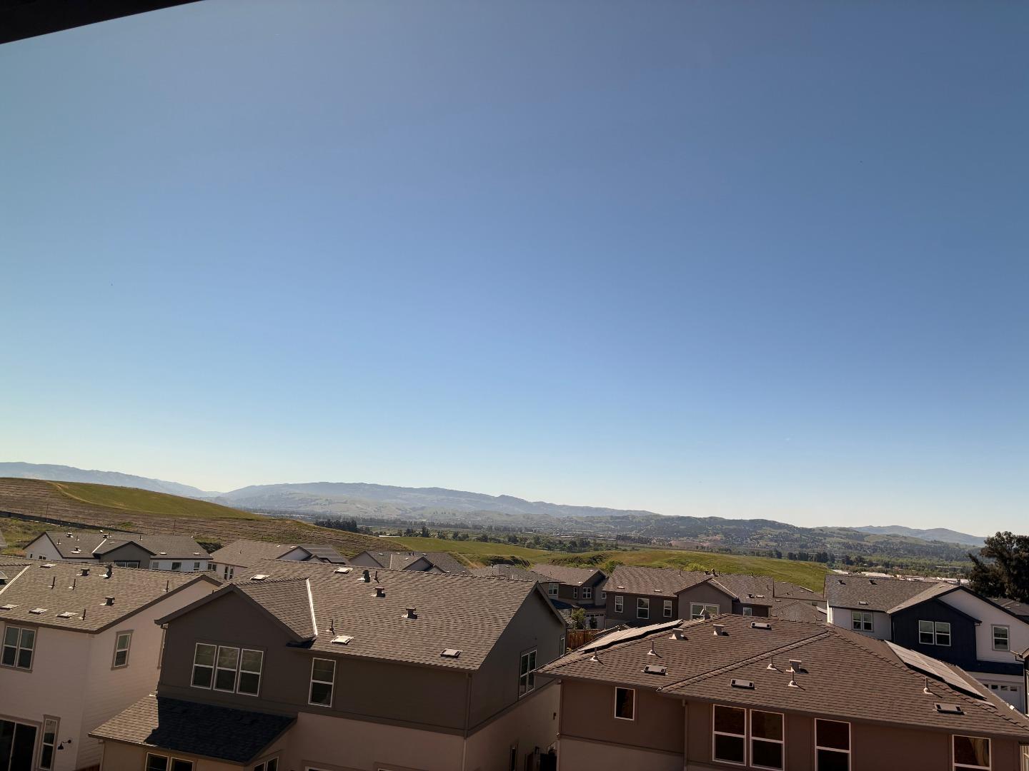 Detail Gallery Image 2 of 6 For 1036 Michael Ave #36,  Dublin,  CA 94568 - 4 Beds | 3/1 Baths