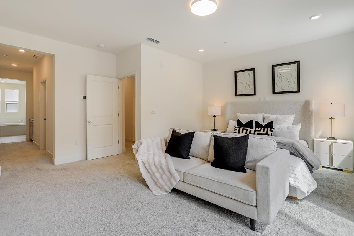 Detail Gallery Image 18 of 43 For 3229 Accelerator Ave #1005,  Fremont,  CA 94538 - 4 Beds | 3/1 Baths