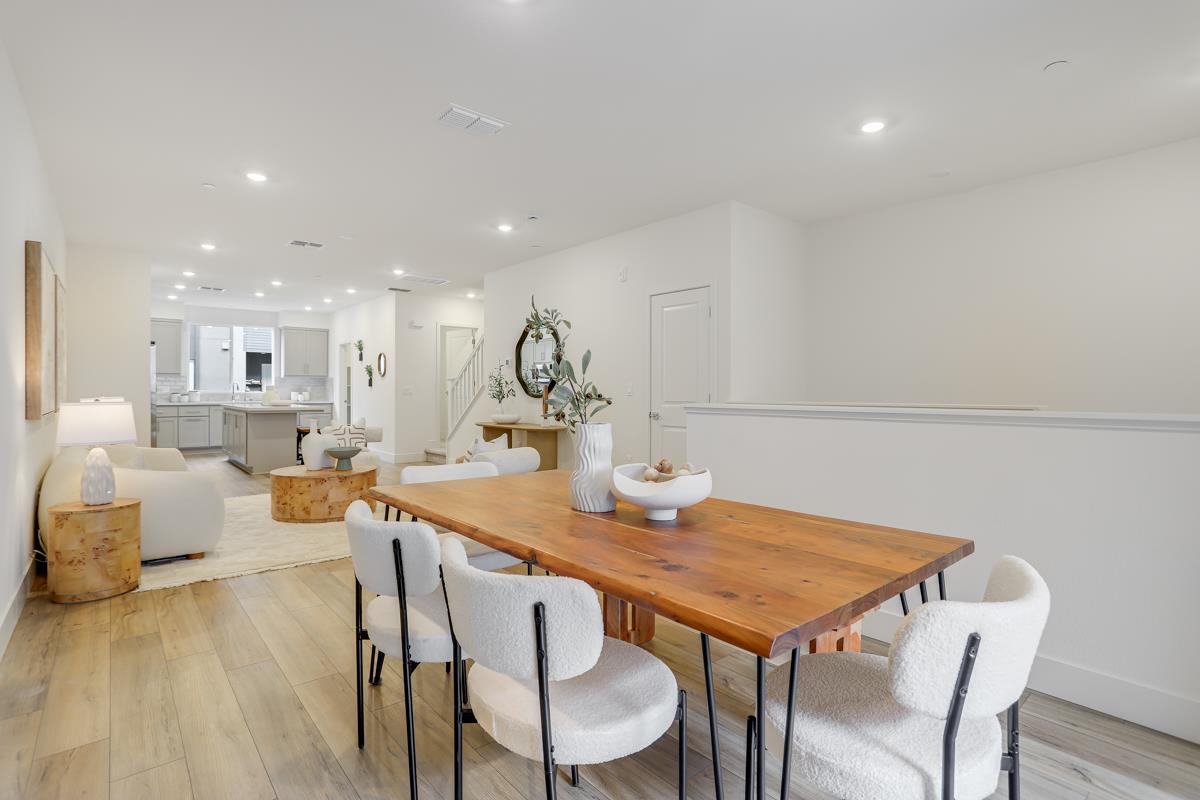 Detail Gallery Image 7 of 43 For 3229 Accelerator Ave #1005,  Fremont,  CA 94538 - 4 Beds | 3/1 Baths