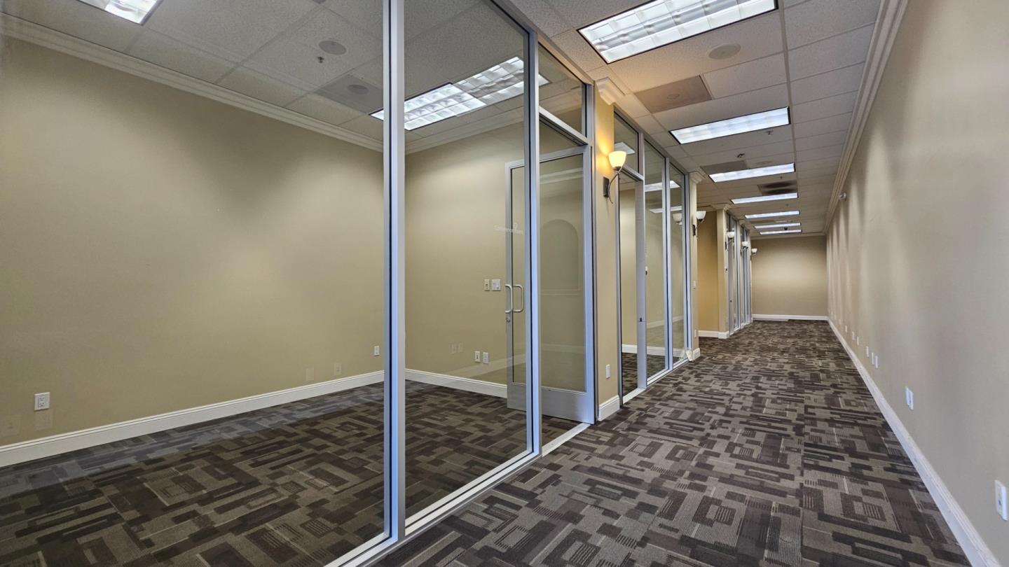 Detail Gallery Image 6 of 15 For 3005 Silver Creek Rd #194,  San Jose,  CA 95121 - – Beds | – Baths