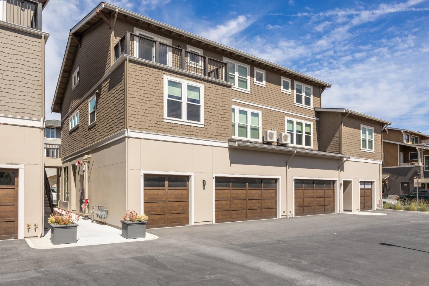 Detail Gallery Image 21 of 24 For 126 Aptos Village Way #3,  Aptos,  CA 95003 - 3 Beds | 3 Baths