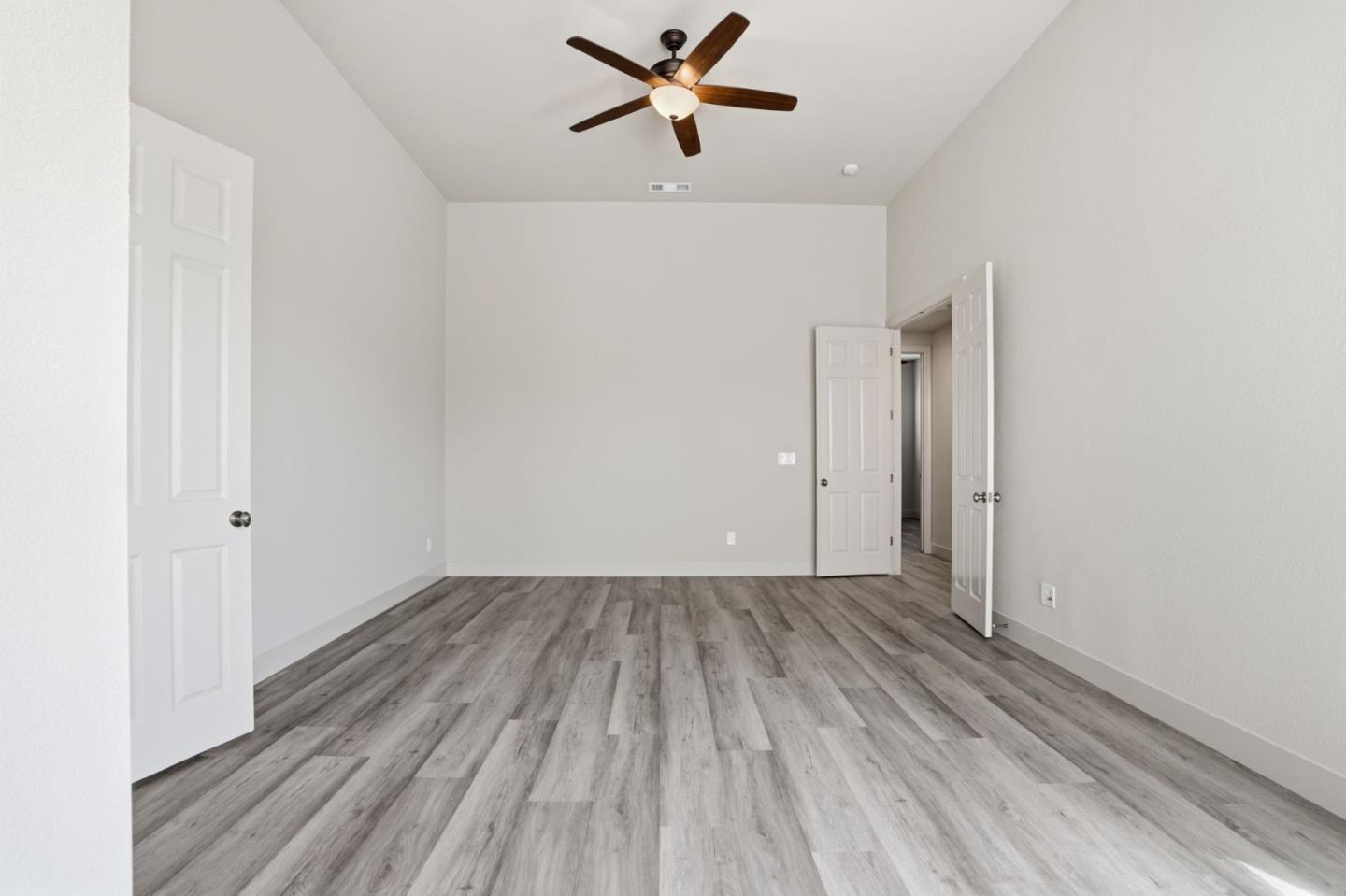 Detail Gallery Image 17 of 40 For 3216 Allan Adale Dr, Modesto,  CA 95355 - 3 Beds | 3 Baths