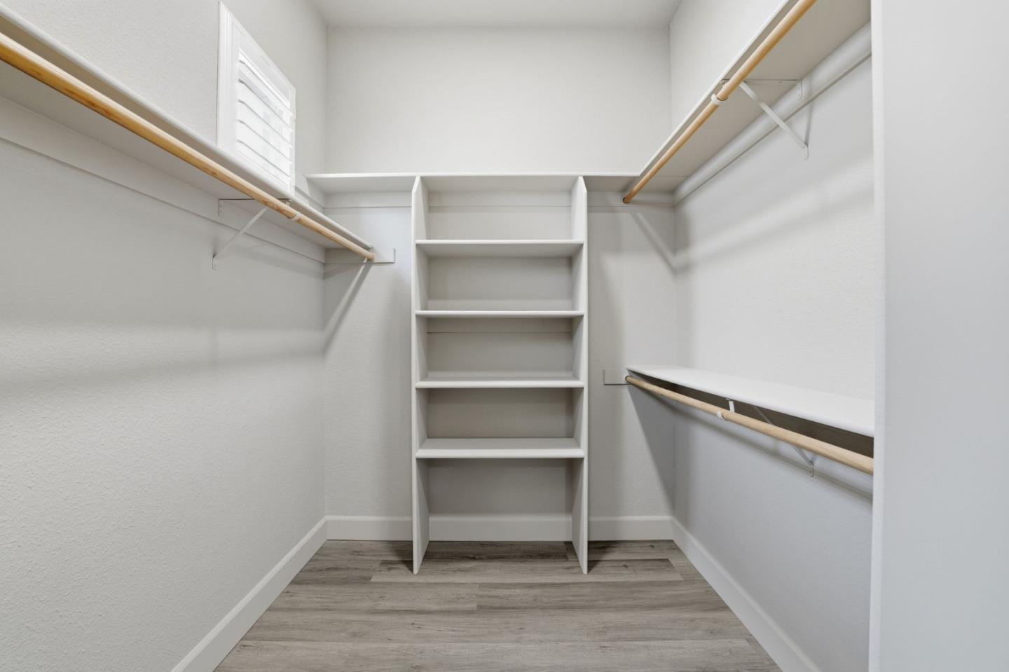 Detail Gallery Image 18 of 40 For 3216 Allan Adale Dr, Modesto,  CA 95355 - 3 Beds | 3 Baths