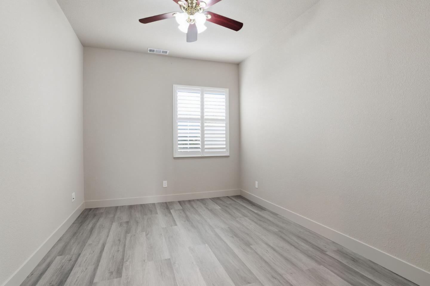 Detail Gallery Image 27 of 40 For 3216 Allan Adale Dr, Modesto,  CA 95355 - 3 Beds | 3 Baths