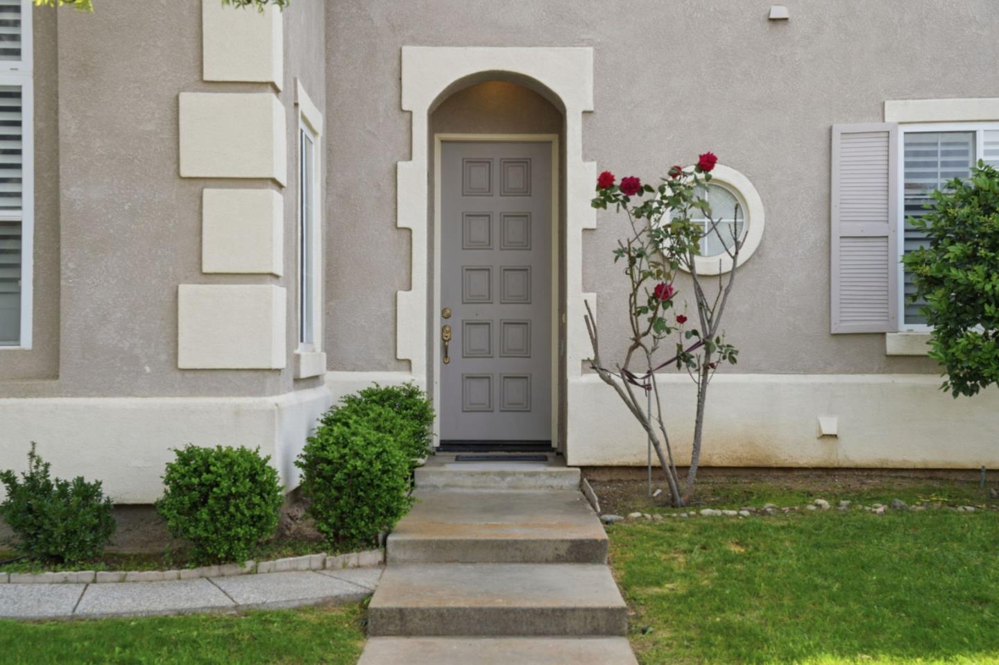 Detail Gallery Image 3 of 40 For 3216 Allan Adale Dr, Modesto,  CA 95355 - 3 Beds | 3 Baths