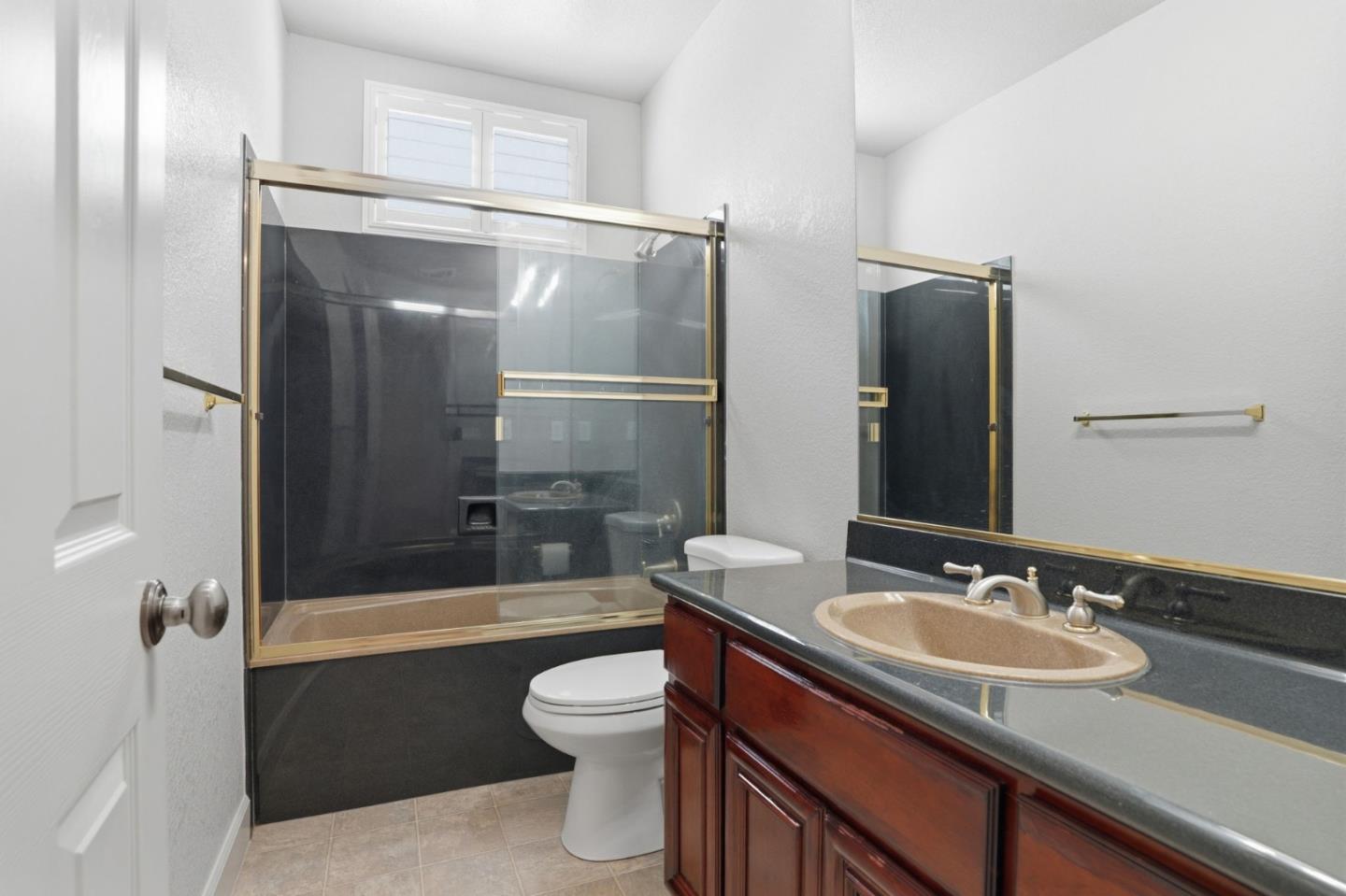 Detail Gallery Image 32 of 40 For 3216 Allan Adale Dr, Modesto,  CA 95355 - 3 Beds | 3 Baths