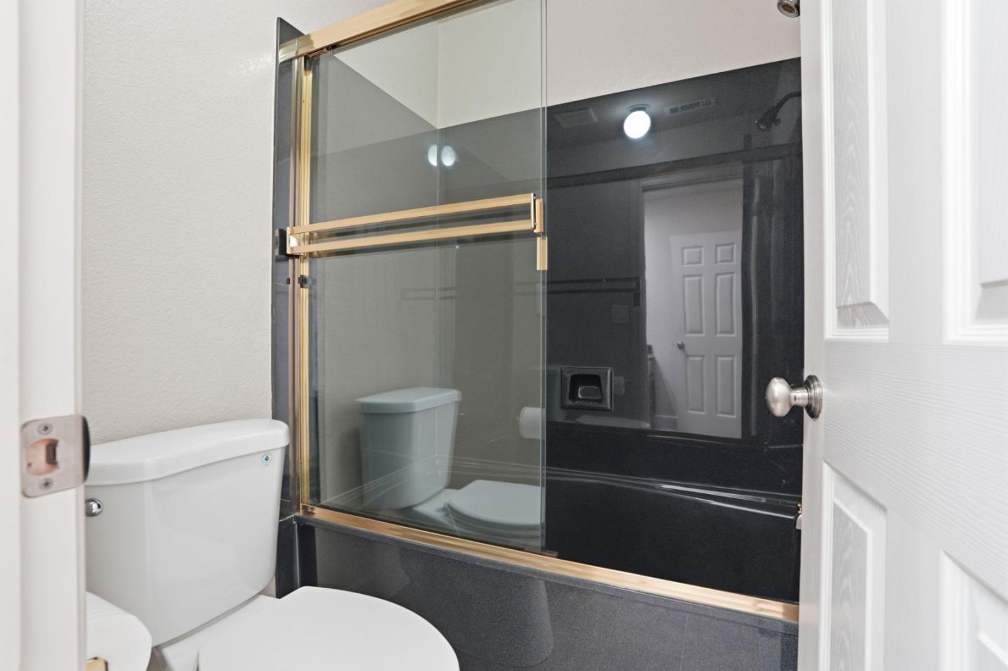 Detail Gallery Image 35 of 40 For 3216 Allan Adale Dr, Modesto,  CA 95355 - 3 Beds | 3 Baths