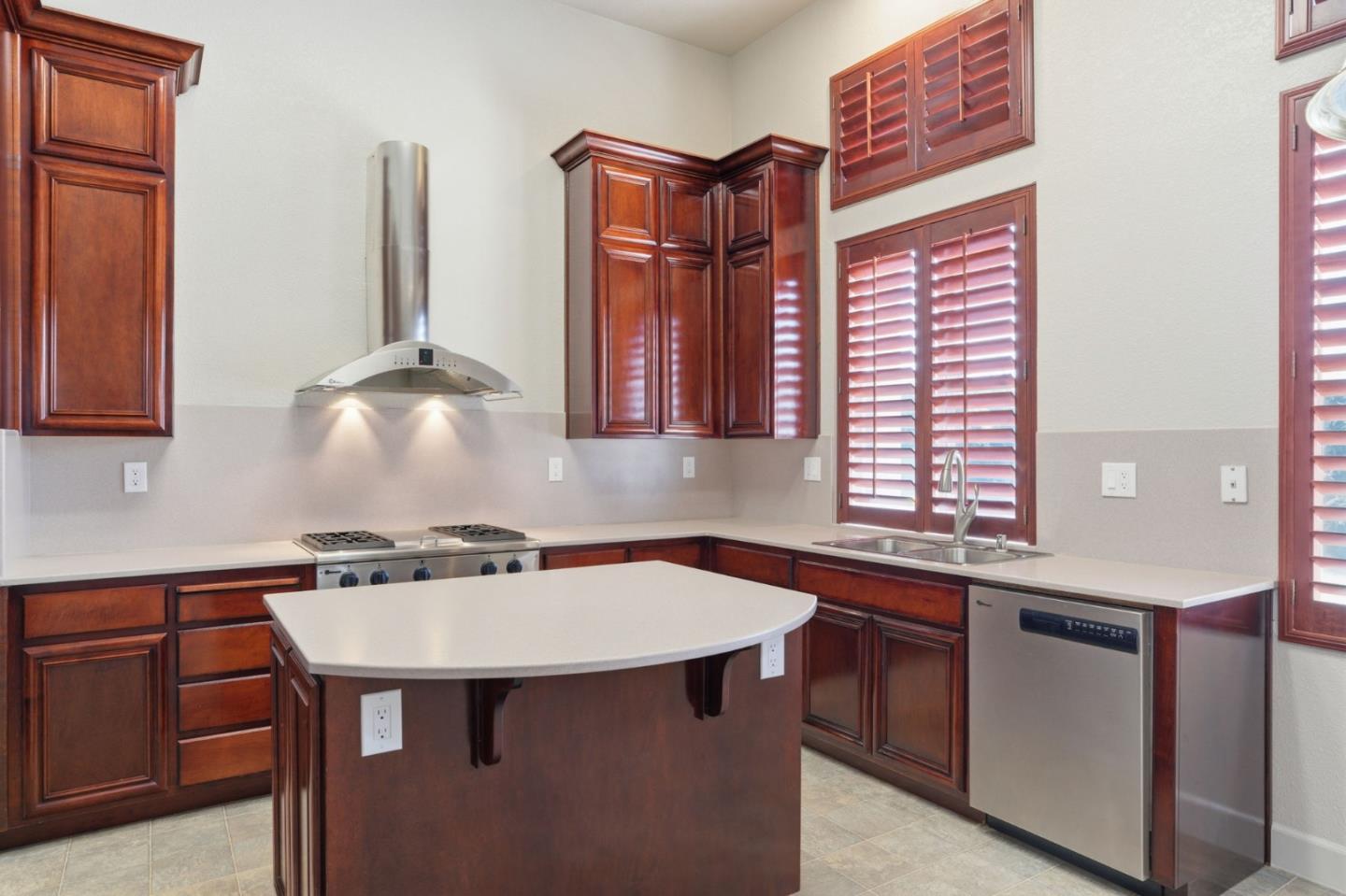 Detail Gallery Image 4 of 40 For 3216 Allan Adale Dr, Modesto,  CA 95355 - 3 Beds | 3 Baths