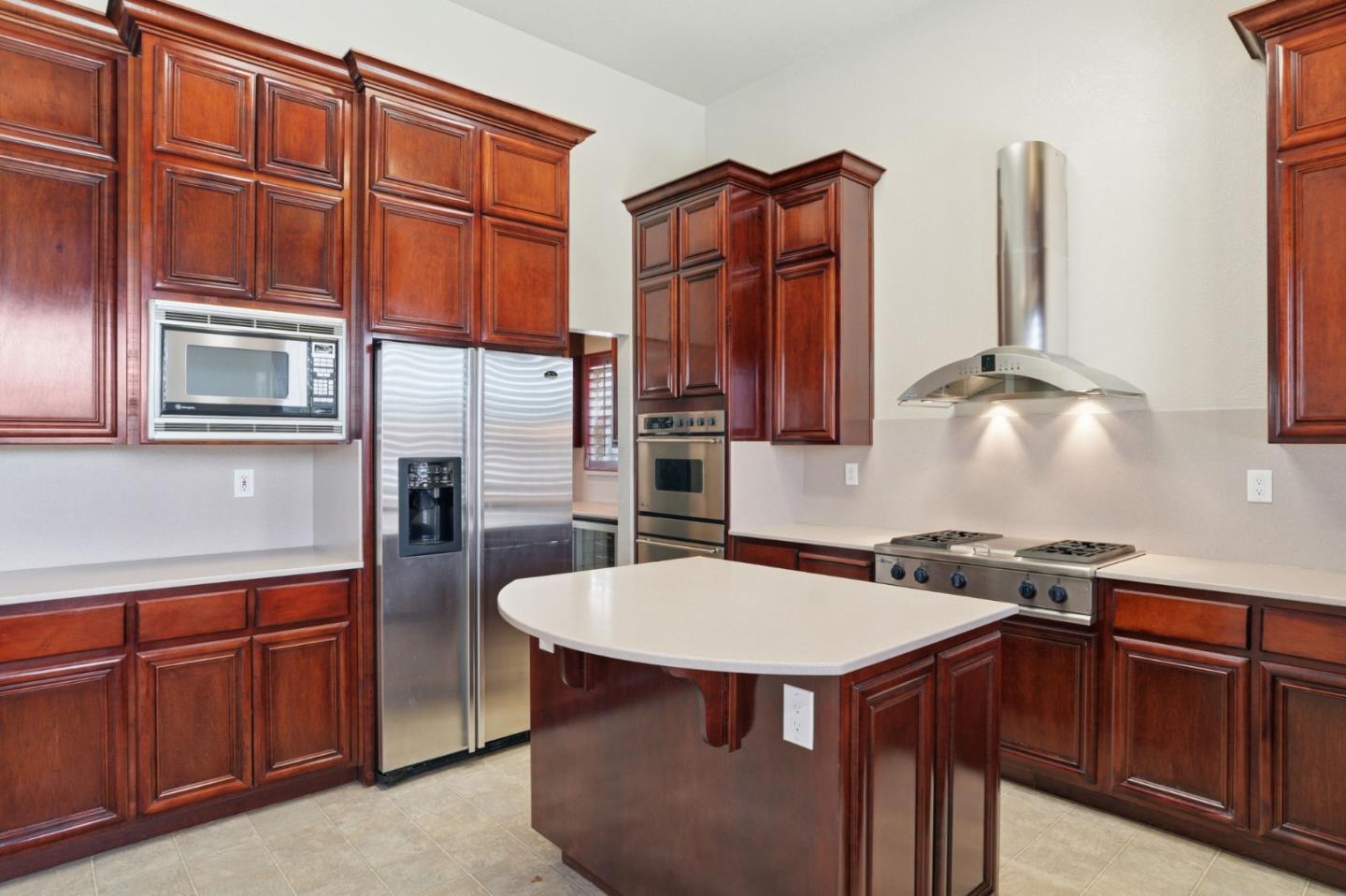 Detail Gallery Image 6 of 40 For 3216 Allan Adale Dr, Modesto,  CA 95355 - 3 Beds | 3 Baths