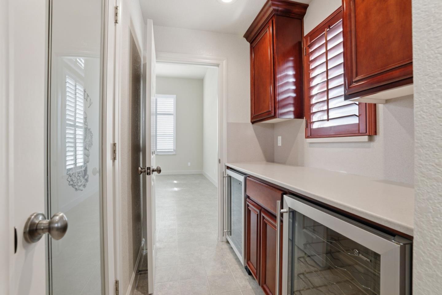 Detail Gallery Image 9 of 40 For 3216 Allan Adale Dr, Modesto,  CA 95355 - 3 Beds | 3 Baths