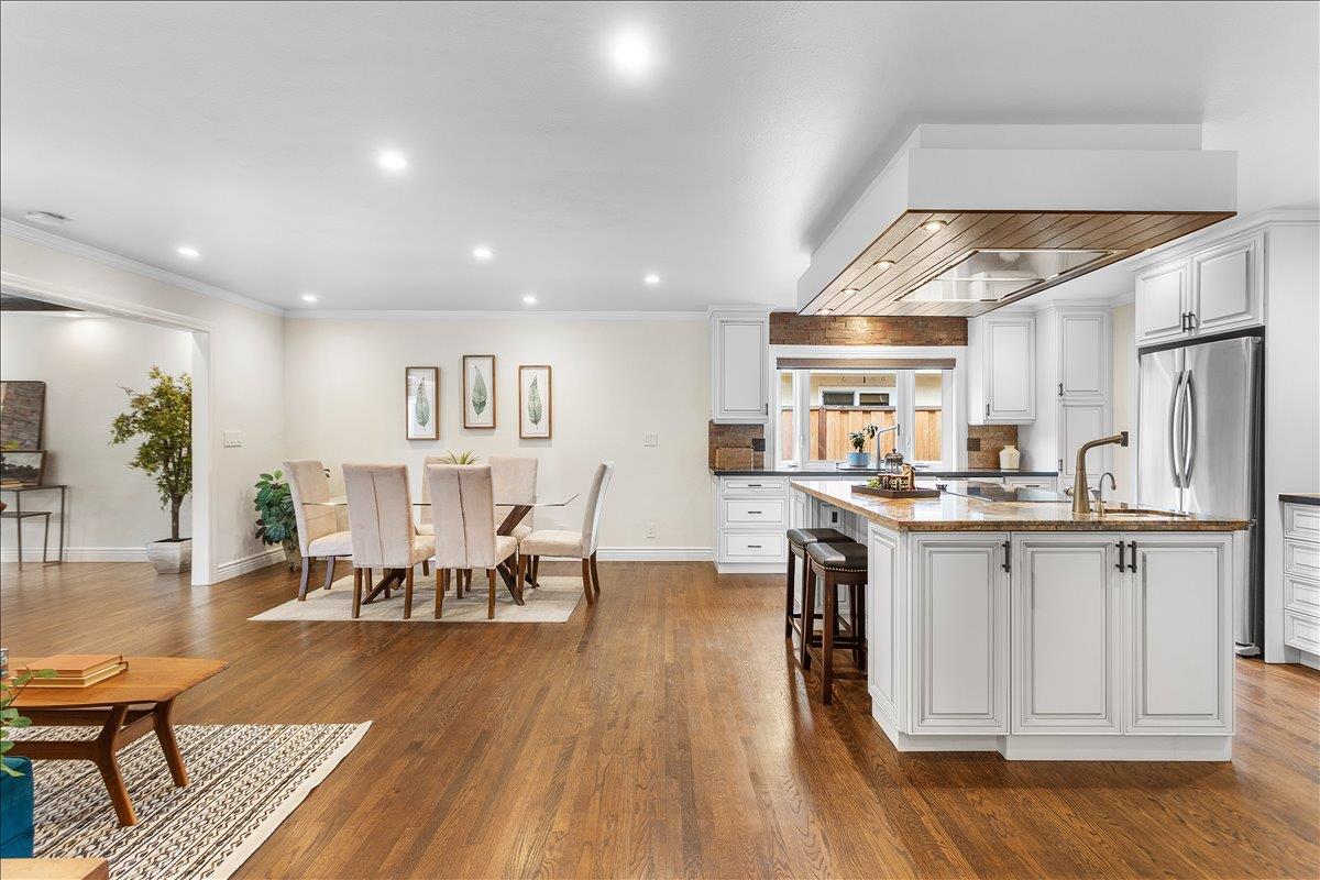 Detail Gallery Image 10 of 69 For 1529 Cameo Dr, San Jose,  CA 95129 - 3 Beds | 3 Baths