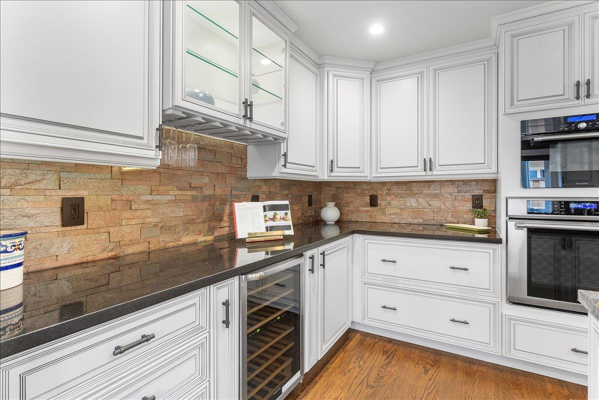 Detail Gallery Image 14 of 69 For 1529 Cameo Dr, San Jose,  CA 95129 - 3 Beds | 3 Baths