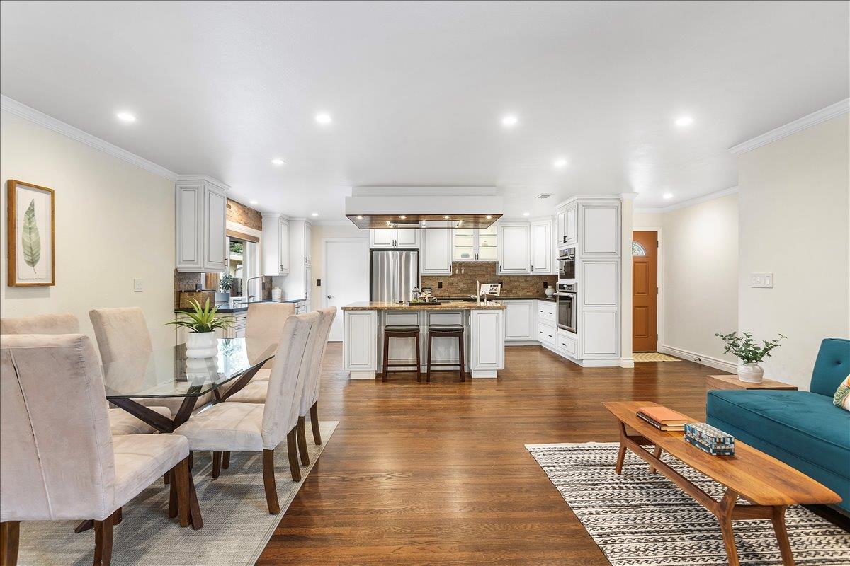 Detail Gallery Image 19 of 69 For 1529 Cameo Dr, San Jose,  CA 95129 - 3 Beds | 3 Baths