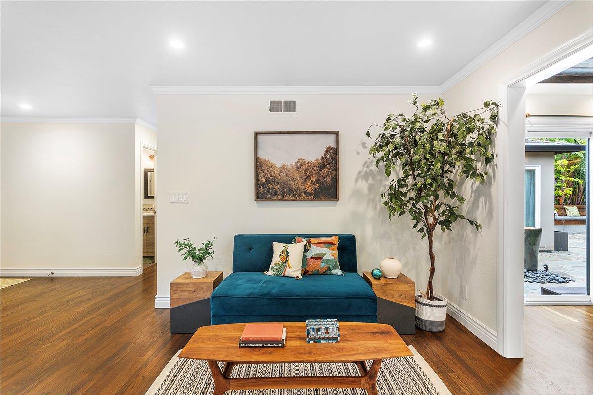 Detail Gallery Image 22 of 69 For 1529 Cameo Dr, San Jose,  CA 95129 - 3 Beds | 3 Baths