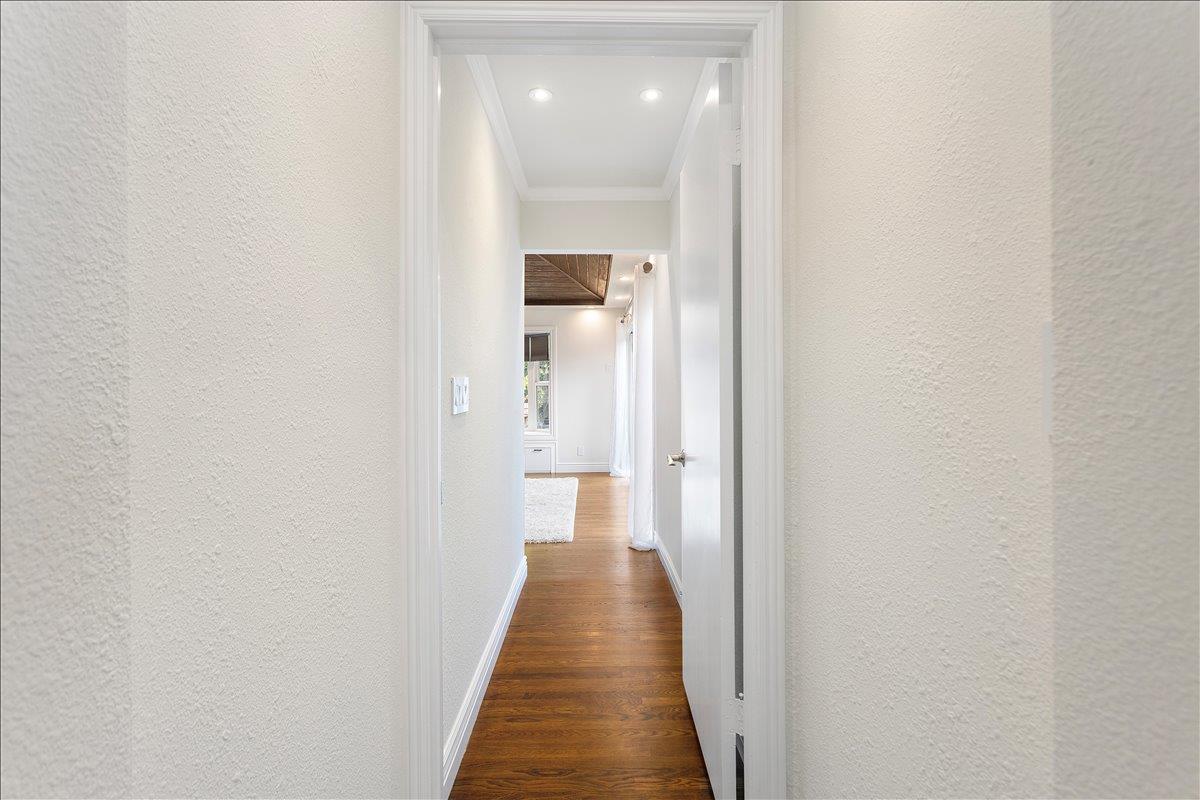 Detail Gallery Image 23 of 69 For 1529 Cameo Dr, San Jose,  CA 95129 - 3 Beds | 3 Baths