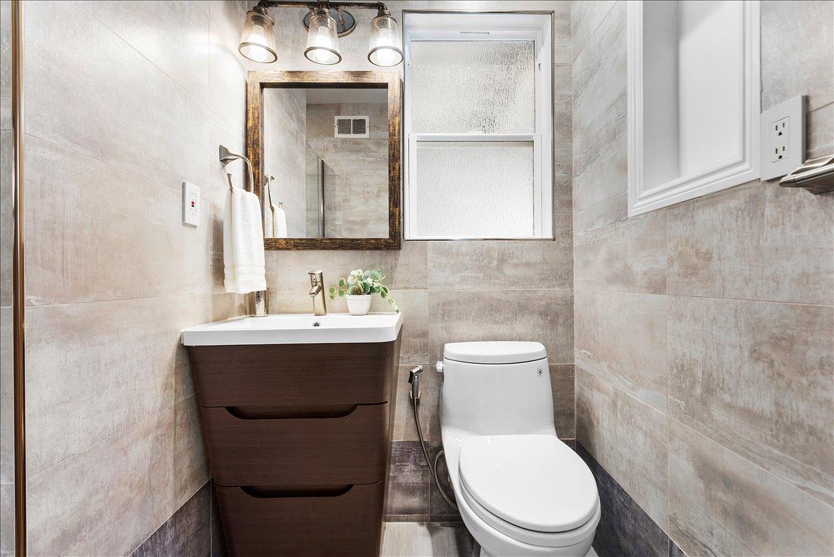 Detail Gallery Image 36 of 69 For 1529 Cameo Dr, San Jose,  CA 95129 - 3 Beds | 3 Baths