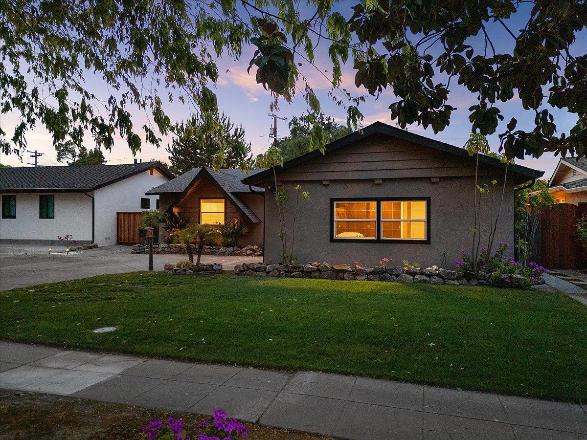 Detail Gallery Image 74 of 89 For 1529 Cameo Dr, San Jose,  CA 95129 - 3 Beds | 3 Baths