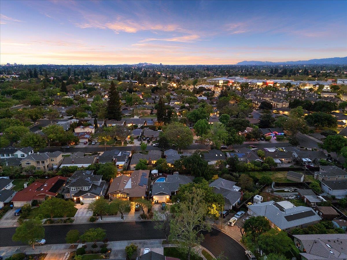 Detail Gallery Image 77 of 89 For 1529 Cameo Dr, San Jose,  CA 95129 - 3 Beds | 3 Baths