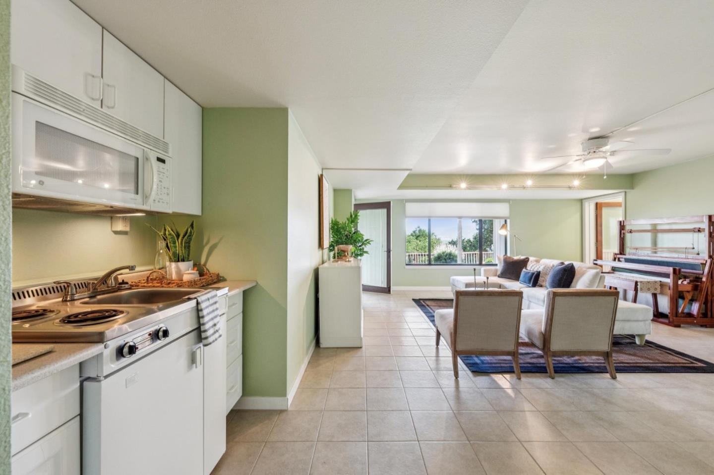 Detail Gallery Image 26 of 51 For 26245 Rinconada Dr, Carmel Valley,  CA 93924 - 4 Beds | 3/1 Baths