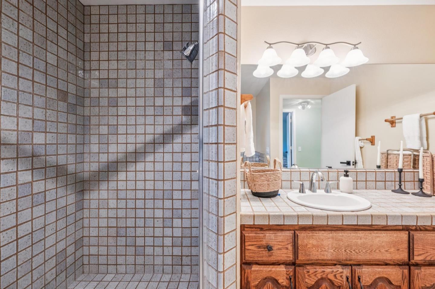 Detail Gallery Image 32 of 51 For 26245 Rinconada Dr, Carmel Valley,  CA 93924 - 4 Beds | 3/1 Baths